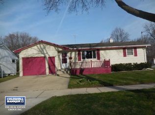 1104 Suydam St, Green Bay, WI 54301