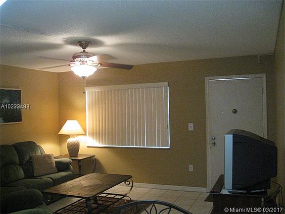 3rd image of 20275 NE 2nd Ave APT 22L