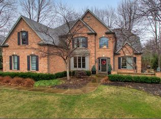 3119 Excalibur Ave, Westlake, OH 44145
