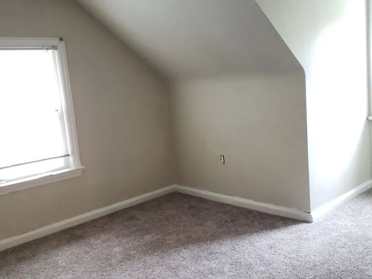 324 E Leicester Ave — Photo 14