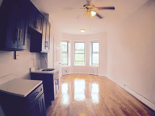 Rented by Lang Realty LLC | media 2