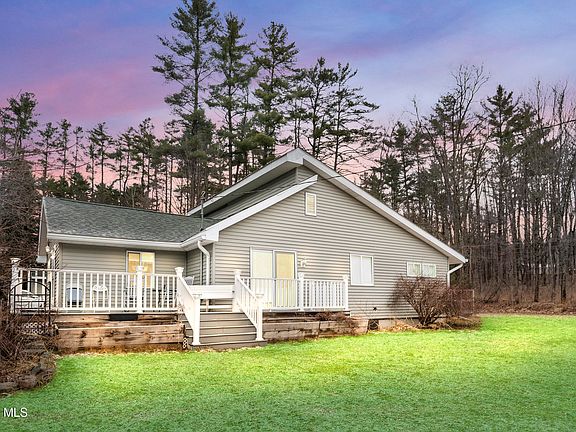 3rd image of 5204 Pillar Way