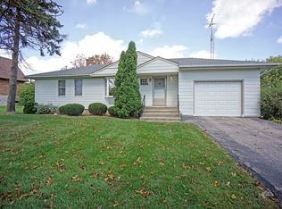 27058 Volo Village Rd, Volo, IL 60073