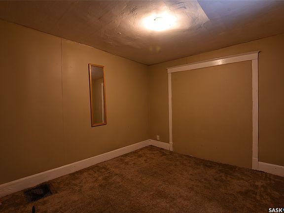 5th image of 1818 Ottawa Street