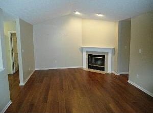 3rd image of 4641 Kelvington Dr