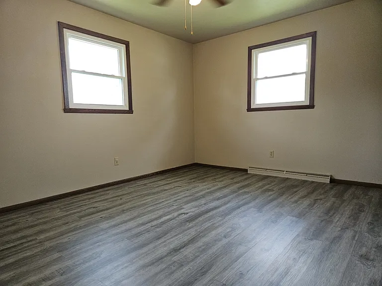 417 S Matthias St — Photo 14