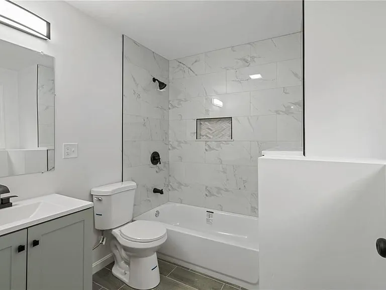24 Saint James St #1 — Photo 6