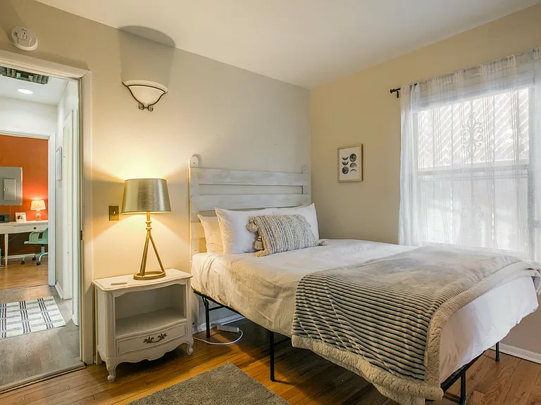 217 Cornell Dr SE — Photo 22