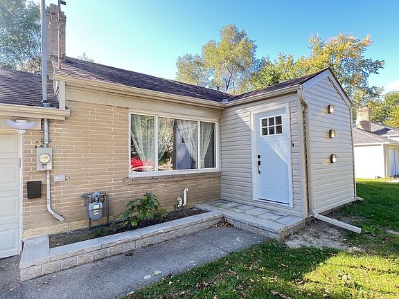 2nd image of 6 Kerwood Cres