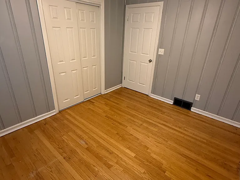 5400 Saint Gabriel Ln — Photo 14