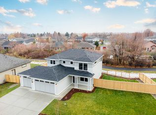 210 Champagne Way, Walla Walla, WA 99362