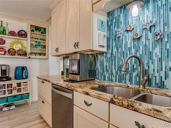 4th image of 14386 Ashborough Dr