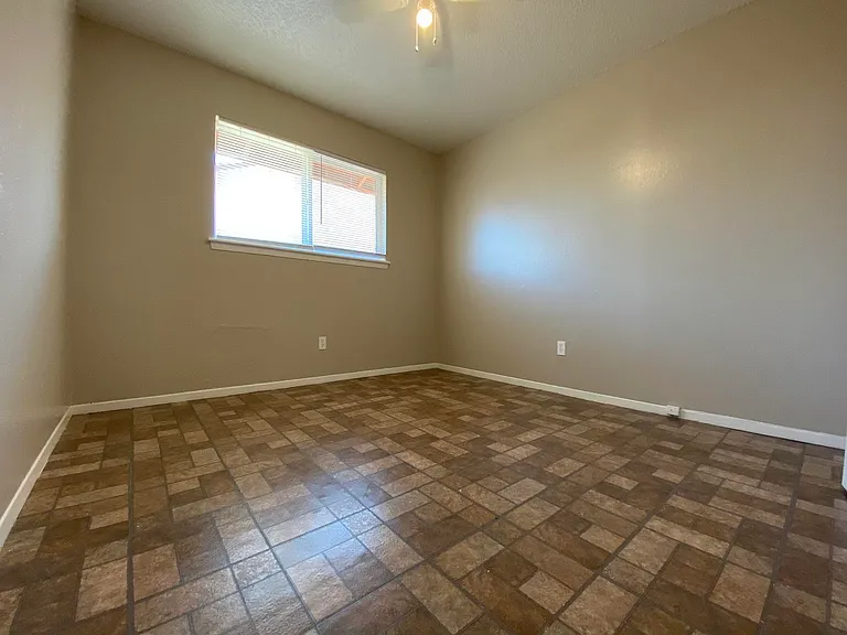 6435 Pizarro St — Photo 8