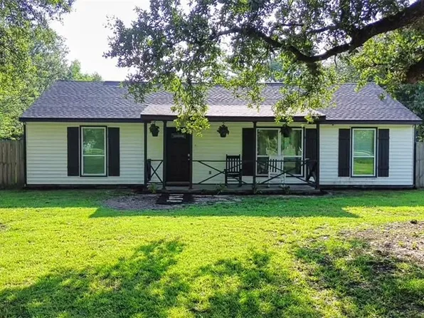 36186 Jessie Singletary Rd, Pearl River, LA 70452