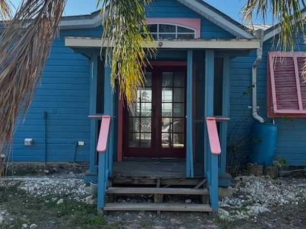 2602 Pine St, Matlacha, FL 33993