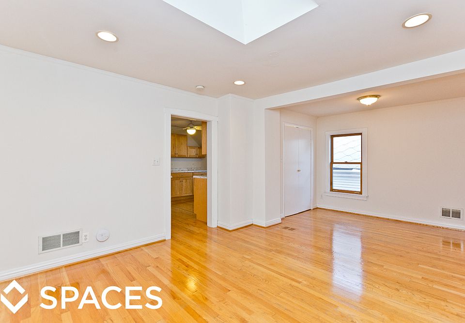 1st image of 3246 N Richmond St #2MR