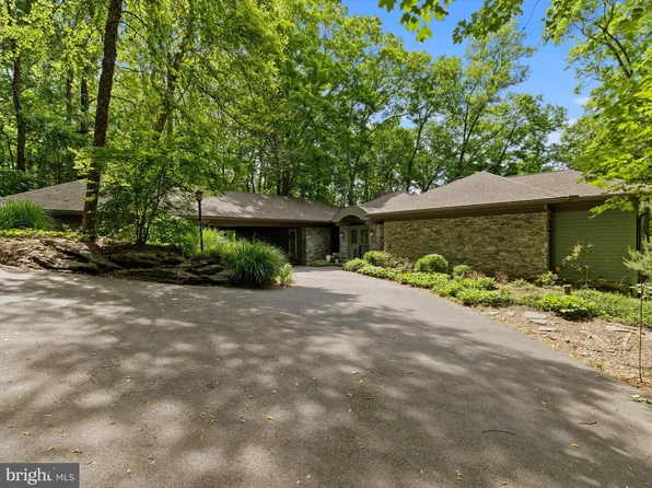 106 Melvin Dr, Millersville, PA 17551