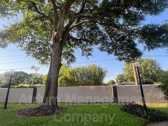 2nd image of 3014 Antique Oaks Cir APT 115