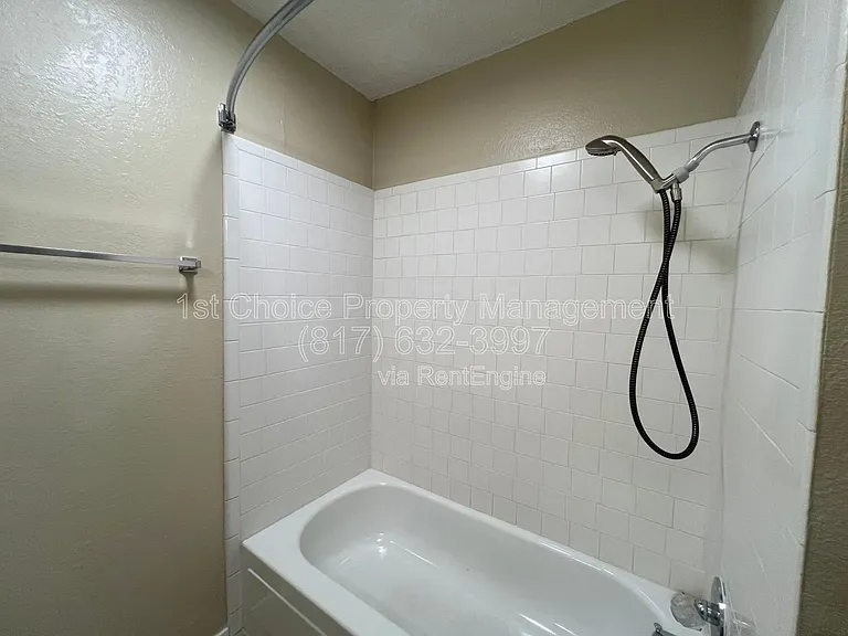 7041 Crosstimbers Ln — Photo 35