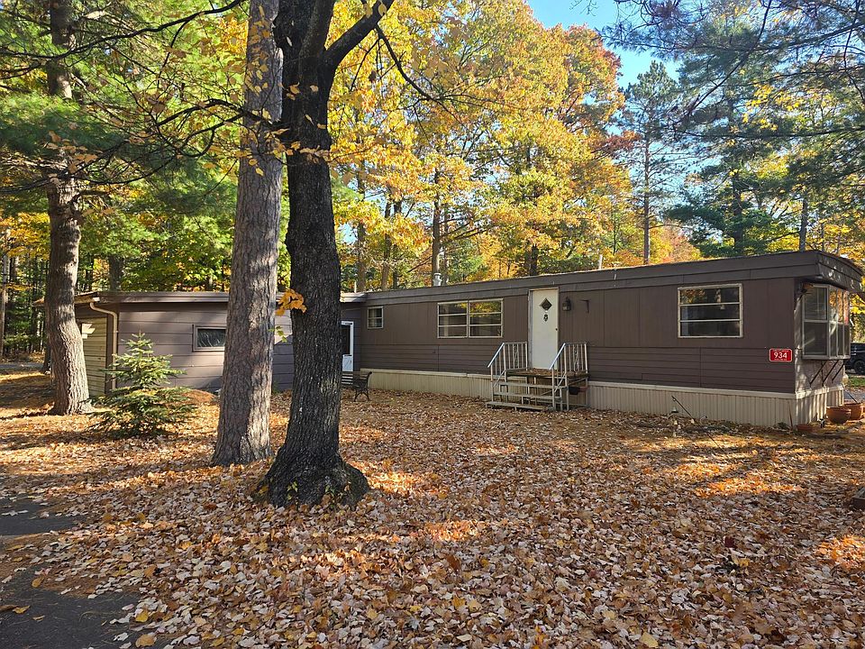 19th image of 934 Spruce Ln #12