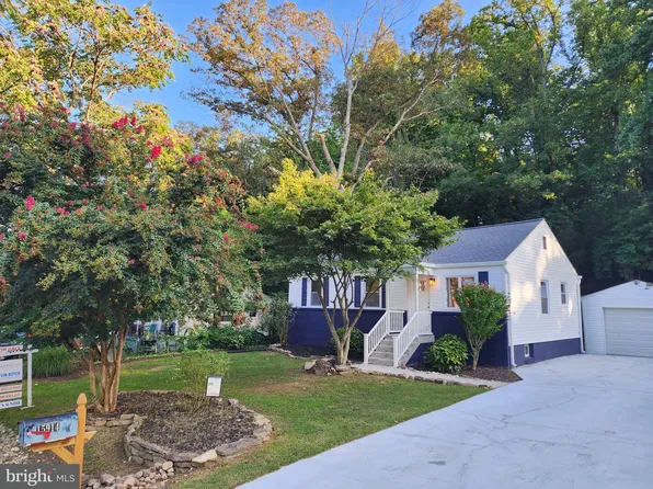 15914 Donald Curtis Dr, Woodbridge, VA 22191