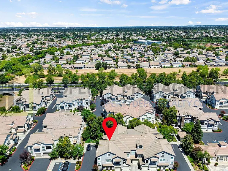 5501 Mezereon Ln — Photo 43