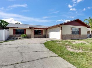 811 Pebblewood Dr, Brandon, FL 33511