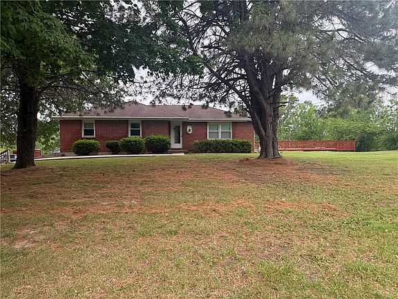 2nd image of 2526 SE Tri County Line Rd