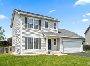 816 Dillow Ct, Plano, IL 60545