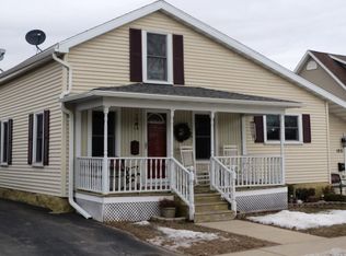 105 E Spring St, New London, WI 54961