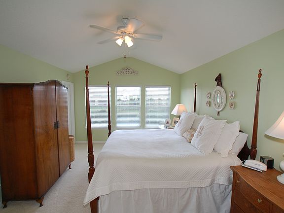 5th image of 7498 Red Crane Ln
