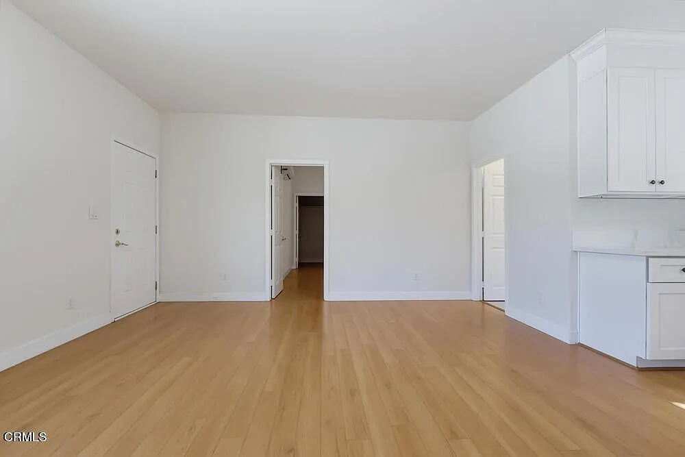 1 bed, 1.5 bath, 800 sqft, $2,800 — Photo 3