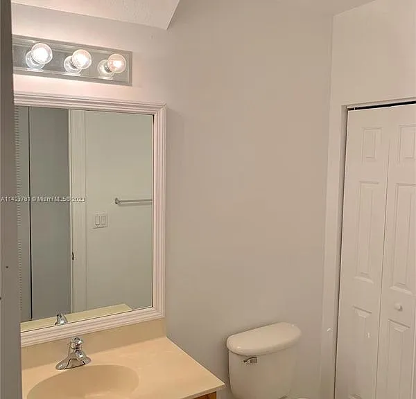 1727 San Benito Way #15 — Photo 8