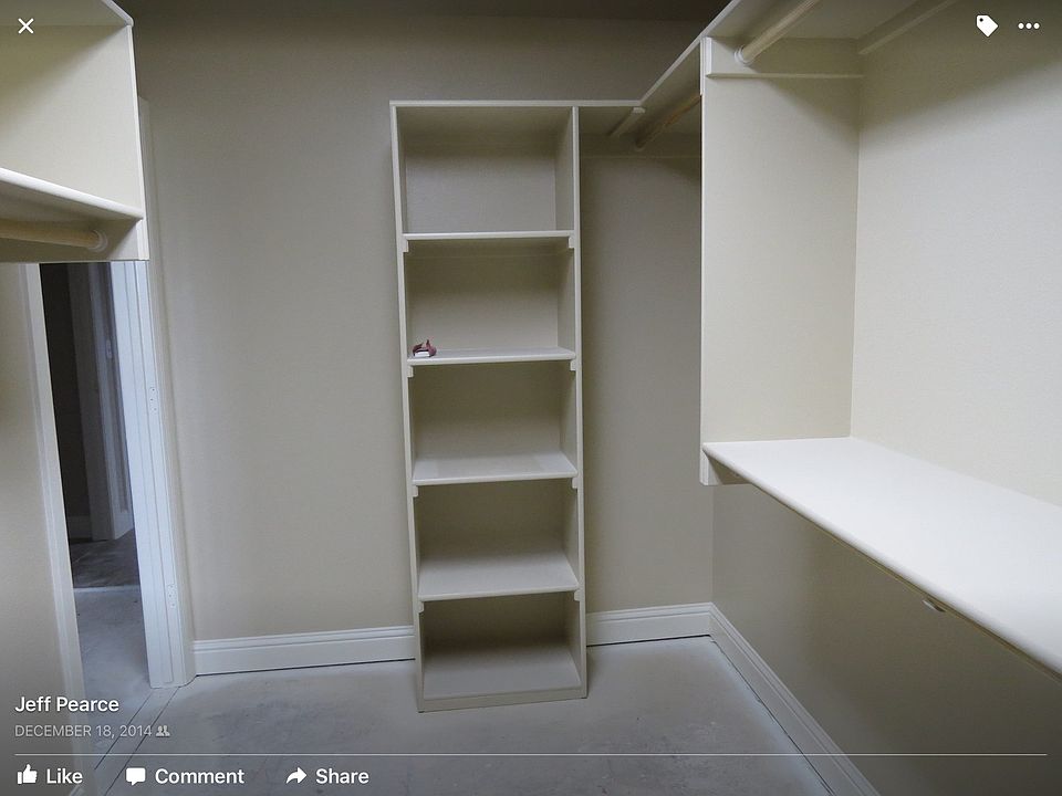 Master walkin closet 