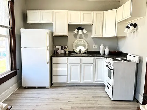 Studio, 500 sqft, $854 — Photo 4