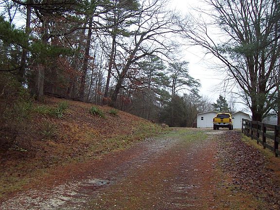 4th image of 3698 Highway 52 W