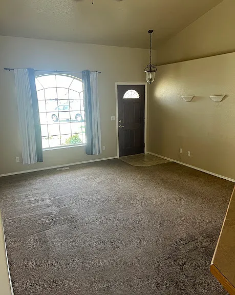 2201 E Royal Ave — Photo 4