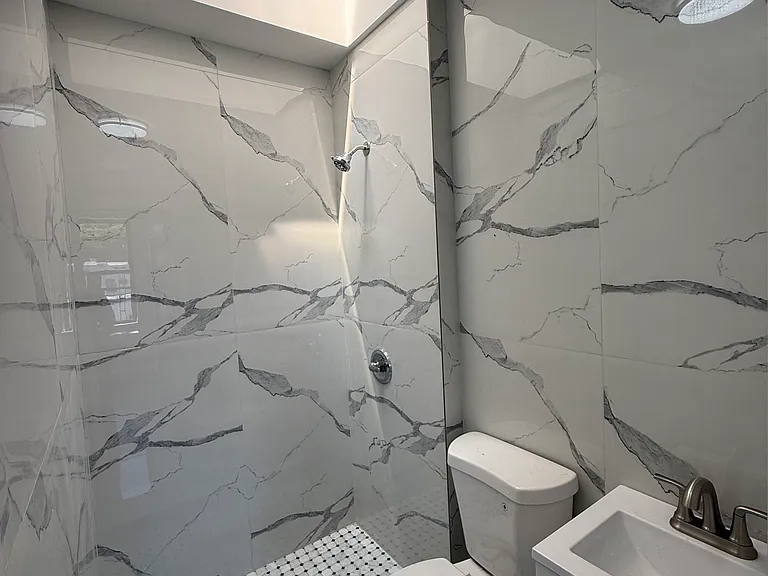 133 Highland Pl #2R — Photo 9