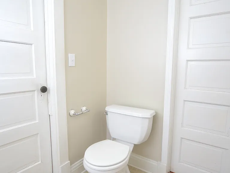 719 Main St #6 — Photo 14
