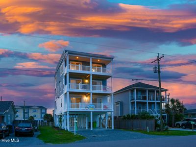 513 N Topsail Drive, Surf City, NC, 28445
