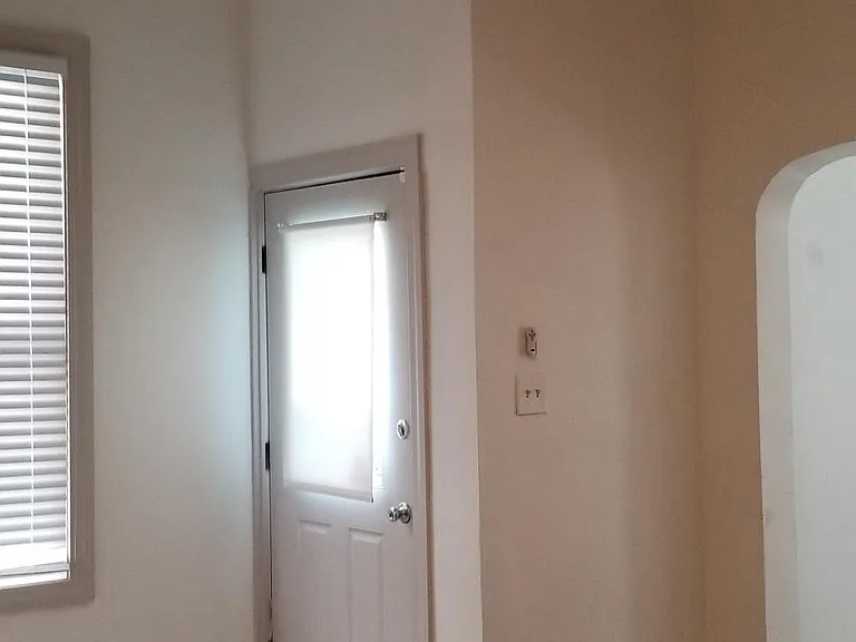 121 Foote Ave — Photo 32