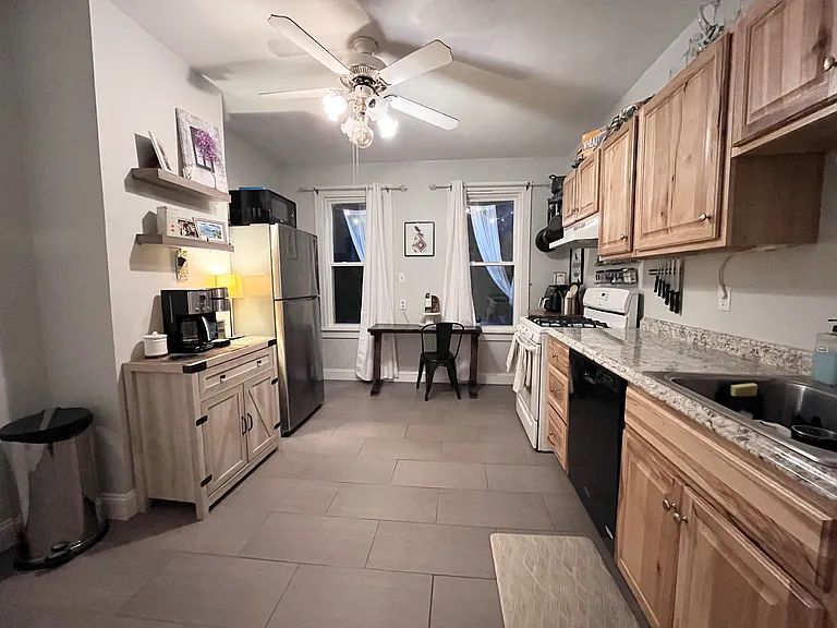 19 Marshall St #1 — Photo 13