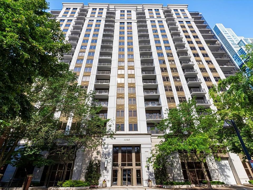 1st image of 1322 S Prairie Ave Unit 610