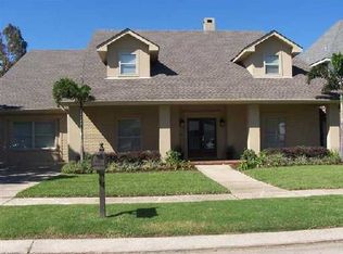 4612 Chastant St, Metairie, LA 70006