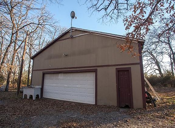 5th image of 738 County Road 3106