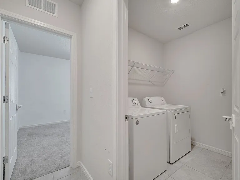 309 Citrus Isle Loop — Photo 17