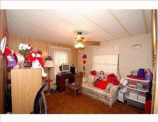 5th image of 414 Evergreen Dr