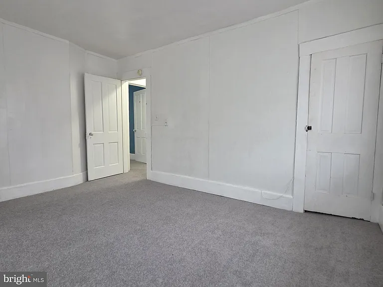 2 E Milby St — Photo 15
