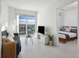 180 E 2nd Ave #611, Vancouver, BC V5T 0K4