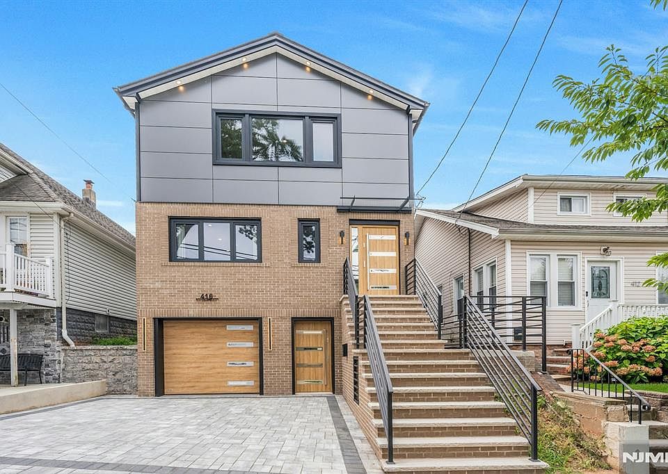 1st image of 416 Kingsland Ave